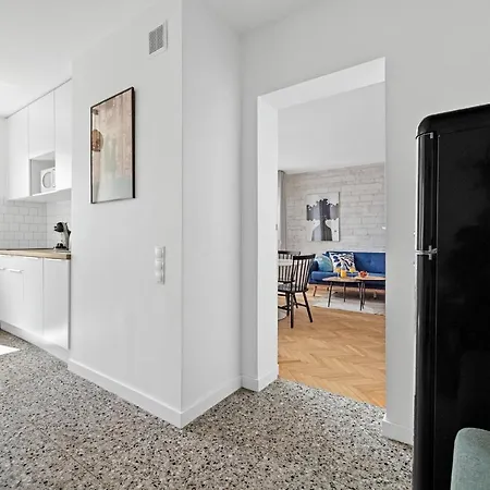 Apartment Sea & - *