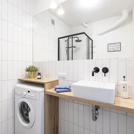 Apartment Sea & - *
