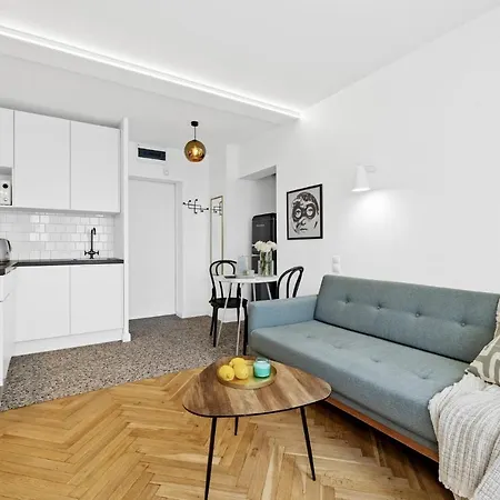 Sea & - * غدينيا